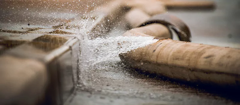 Fix Leaking Pipe in Pickering, Ontario